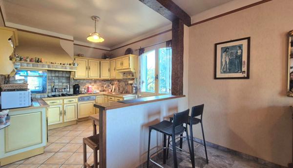 Belle propriété 8 pièces avec piscine PRADES (66)