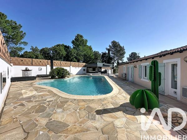 Maison à vendre 8 pièces 194 m² Roquebrune-sur-Argens