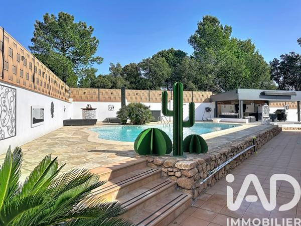Maison à vendre 8 pièces 194 m² Roquebrune-sur-Argens