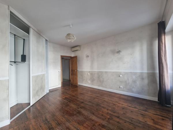 Location Appartement109 m² - 4 Pièces - AGEN (47000)