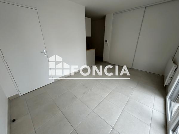 Location Studio 22.77 m² - RUE DUMONT D'URVILLE Le Havre 76600