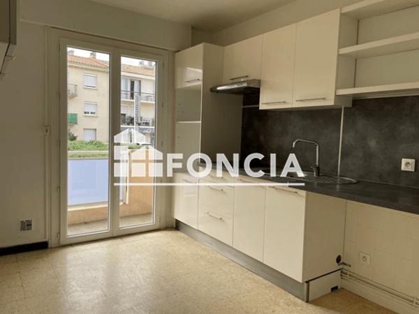 Location Appartement 3 pièces 69.5 m² - 28 RUE DES GOEMONS Perpignan 66000