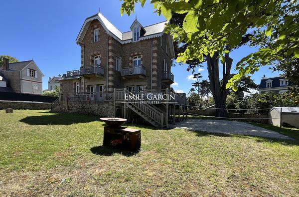 A VENDRE propriété de caractère à Saint Lunaire