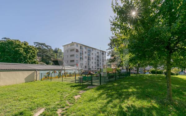 Appartement à vendre    3 pièces • 52,09 m2 Champigny-sur-Marne