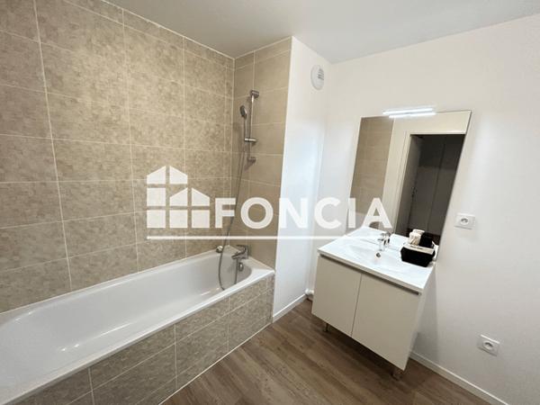 Location Appartement 3 pièces 65.96 m² - 3 RUE LUCIE AUBRAC Luce 28110