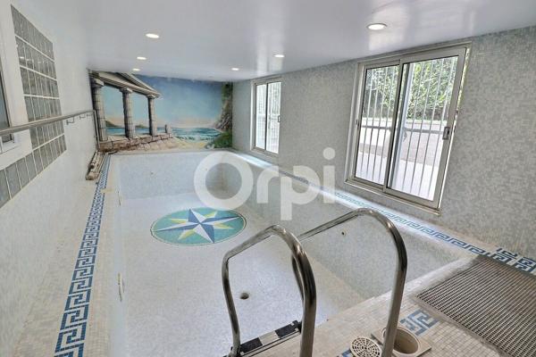 Maison à vendre    5 pièces • 159 m2 Le Raincy