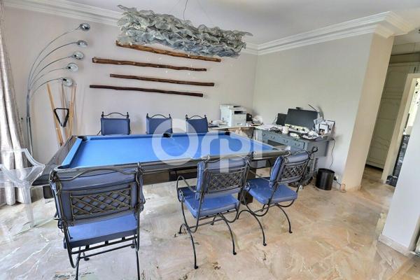 Maison à vendre    5 pièces • 159 m2 Le Raincy