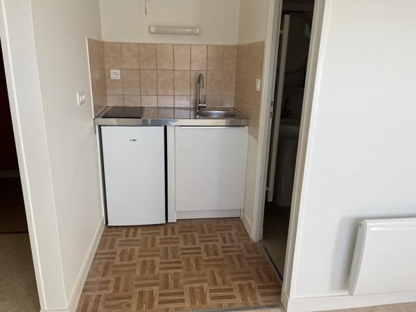 PLEIN CENTRE - STUDIO À LOUER Pontivy (56300)