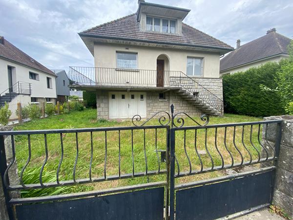A VENDRE maison 4 chambres CENTRE COMBOURG