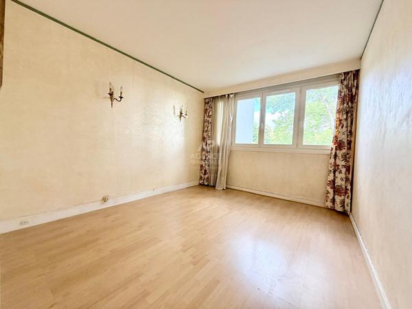 Appartement Carrières Sur Seine 2 pièce(s) 47.52 m² 189 000 € **  - Référence  5742