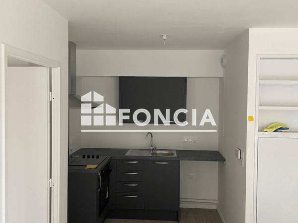 Location Appartement 2 pièces 40.03 m² - 10 RUE BAYART Armentieres 59280