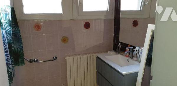 Maison à Vendre à Foucarmont (76340) en Seine-Maritime (76)

Cette maison, d'une surface habi...