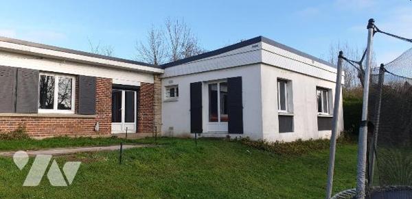 Maison à Vendre à Foucarmont (76340) en Seine-Maritime (76)

Cette maison, d'une surface habi...