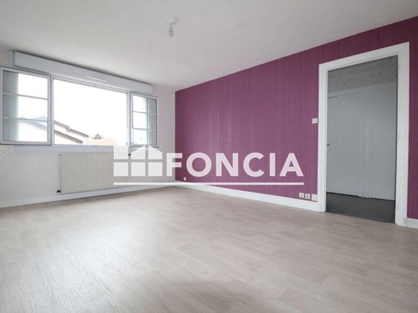 Location Studio 39.87 m² - 12 RUE EDOUARD VAILLANT Grenoble 38100
