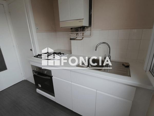 Location Studio 39.87 m² - 12 RUE EDOUARD VAILLANT Grenoble 38100