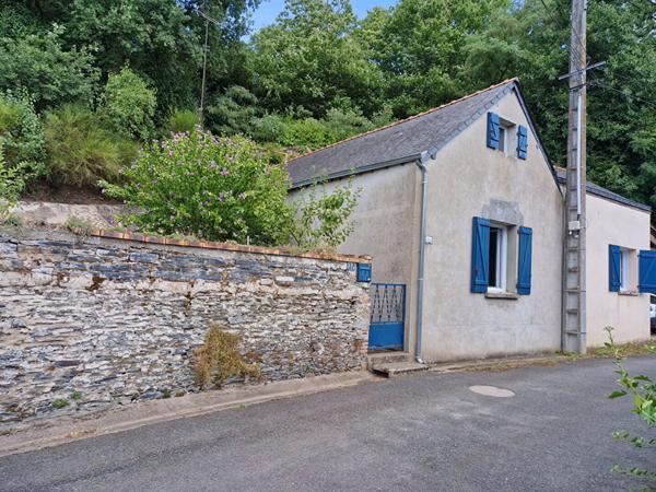 Maison de ville pleine de charme avec jardin clos