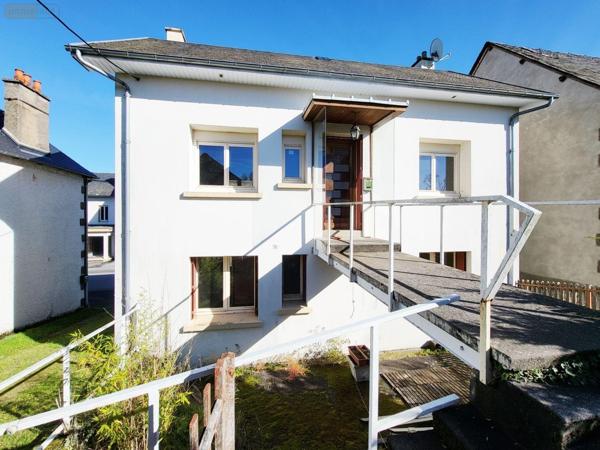 Immeuble de rapport à vendre à Merlines en Corrèze (19340), ref : UM 1298