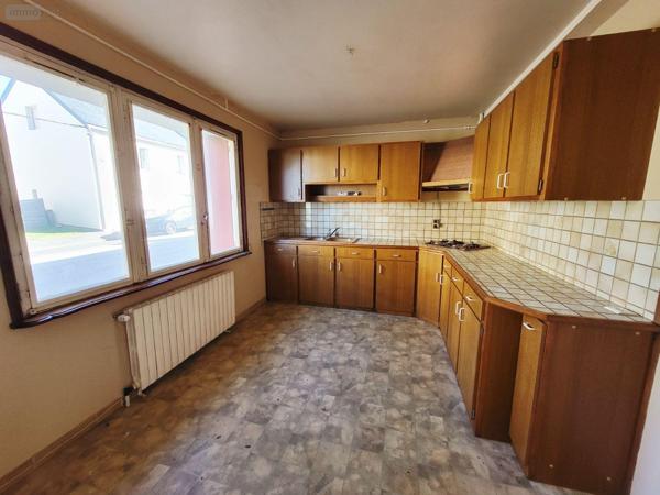 Immeuble de rapport à vendre à Merlines en Corrèze (19340), ref : UM 1298