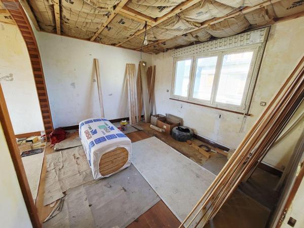 Immeuble de rapport à vendre à Merlines en Corrèze (19340), ref : UM 1298