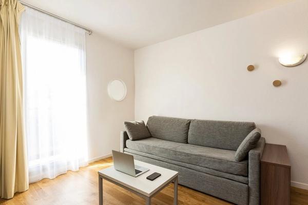 INVESTISSEMENT LOCATIF – CARRIERES SOUS POISSY - Résidence Aparthotel Adagio Access*** - 5,64% de rentabilité.