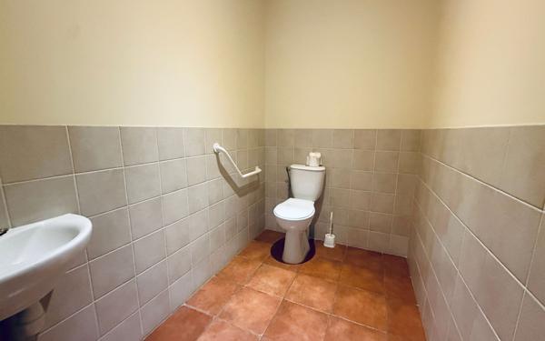 Immeuble à vendre    6 pièces •  Langon