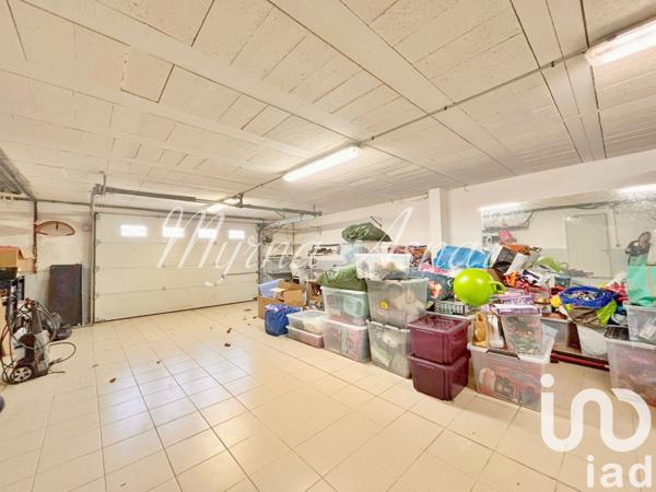 Maison à vendre 8 pièces 295 m² Savigny-sur-Orge