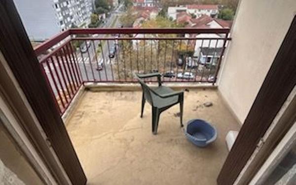 Appartement à vendre    1 pièce • 34 m2 Montreuil