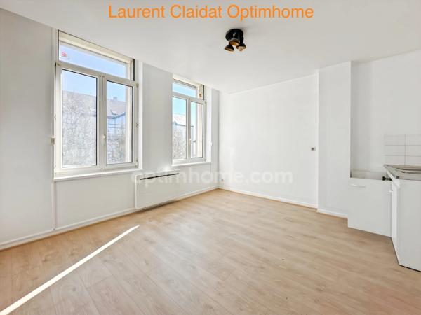 IMMEUBLE SAINT QUENTIN 13 PCES ENV.232M2