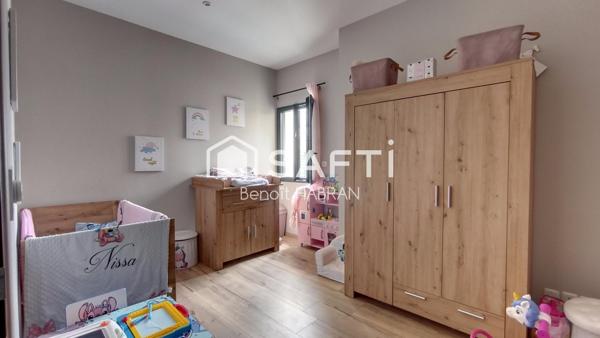 Maison 193m2, 8 pièces 5 chambres, piscine chauffée