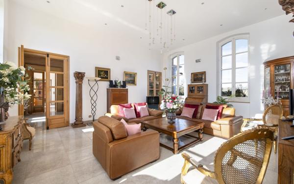 Maison à vendre    7 pièces •  Toulouse