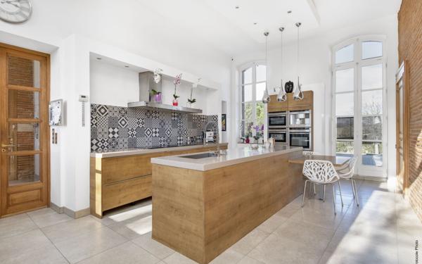Maison à vendre    7 pièces •  Toulouse