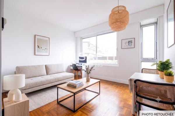 Studio rénové, climatisé, vue dégagée, sur cour