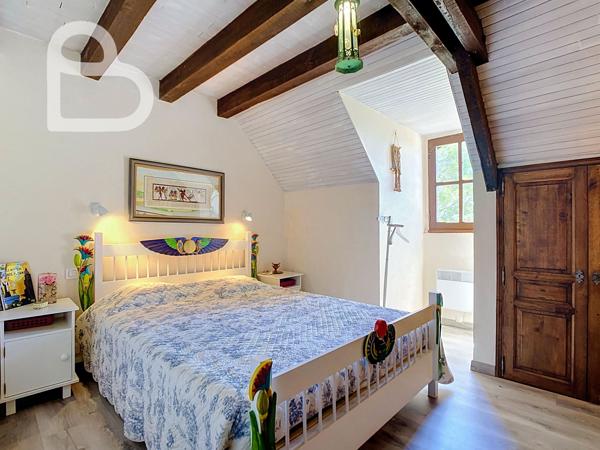 Maison avec gîte et piscine à deux pas de Catus