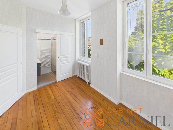 Maison bourgeoise en pierre entièrement rénovée avec piscine, garage et jardin Détails des diagnostics énergétiques