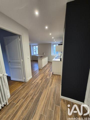 Immeuble à vendre 200 m² Fismes