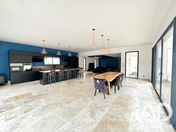 Maison à vendre 5 pièces 213 m² Générac
