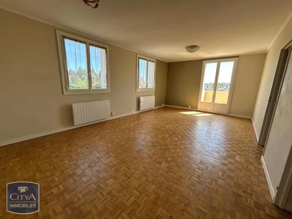 Appartement à louer 3 pièces 70.77m² Laval (53000)