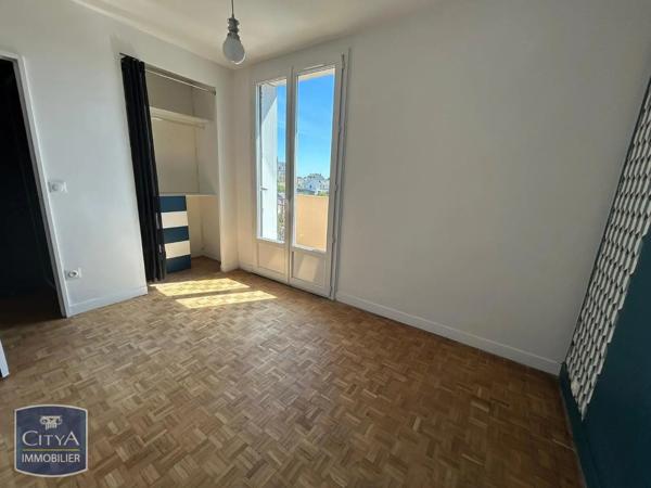 Appartement à louer 3 pièces 70.77m² Laval (53000)