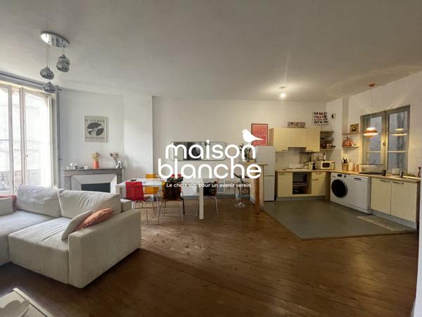 BORDEAUX CENTRE – QUAI RICHELIEU -  Appt T3 avec balcon