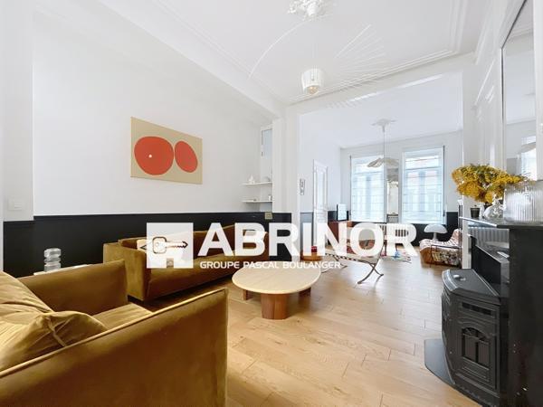 Maison coup de coeur Barbieux à 2 minutes à pied du tramway et du métro, 4 chambres, salle de jeux, 2 salles de bain, jardin et garage ROUBAIX