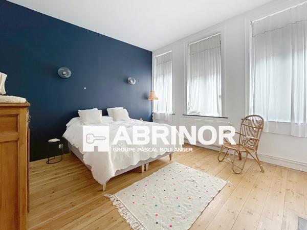 Maison coup de coeur Barbieux à 2 minutes à pied du tramway et du métro, 4 chambres, salle de jeux, 2 salles de bain, jardin et garage ROUBAIX