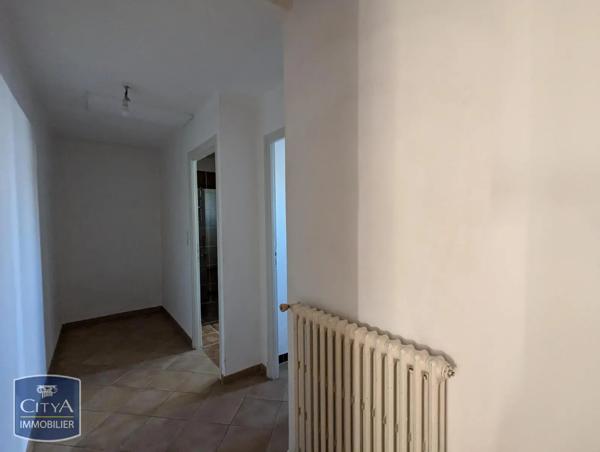 Maison à louer 4 pièces 113.81m² Verzeille (11250)