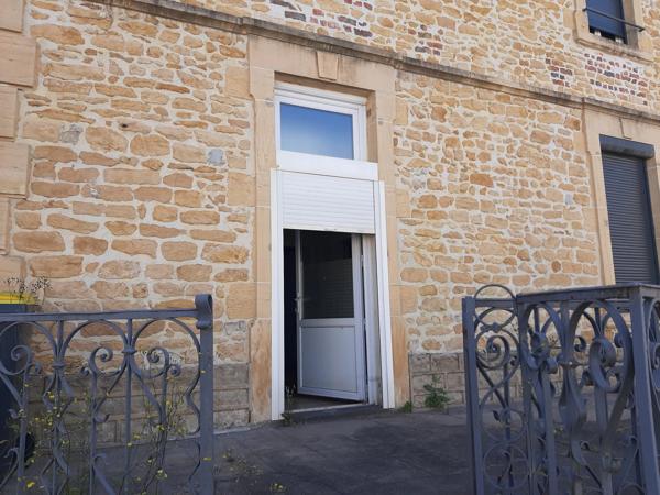 MAGNIFIQUE MAISON EN PIERRE DIVISÉE EN 3 APPARTEMENTS