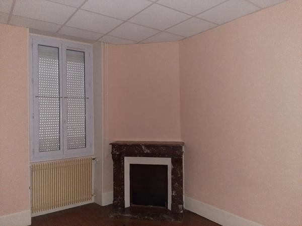 MAGNIFIQUE MAISON EN PIERRE DIVISÉE EN 3 APPARTEMENTS