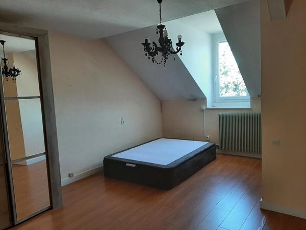MAGNIFIQUE MAISON EN PIERRE DIVISÉE EN 3 APPARTEMENTS