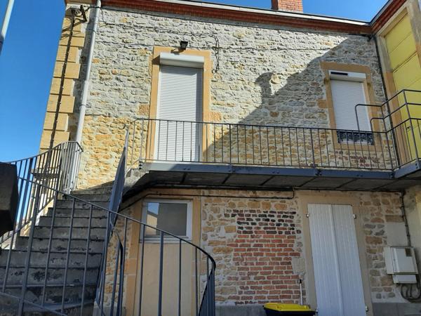 MAGNIFIQUE MAISON EN PIERRE DIVISÉE EN 3 APPARTEMENTS