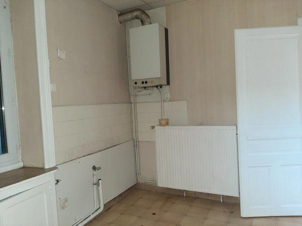 MAGNIFIQUE MAISON EN PIERRE DIVISÉE EN 3 APPARTEMENTS