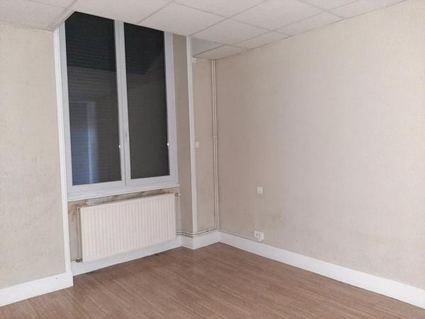 MAGNIFIQUE MAISON EN PIERRE DIVISÉE EN 3 APPARTEMENTS