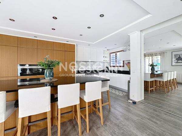 Villa 4 pièces dans domaine privé avec jardin plein Sud et garage