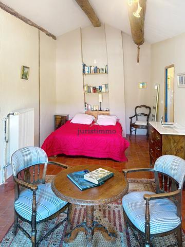 Gigondas (84190) GIGONDAS - BELLE MAISON DE CARACTERE . COUP DE COEUR GARANTI !